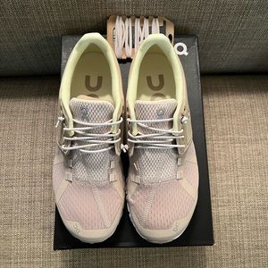 ON Running- Women’s Cloud- Sand/Pearl- 6.5